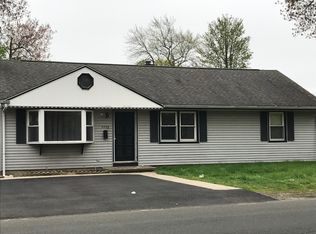 3529 Old Town Rd, Bridgeport, CT 06606