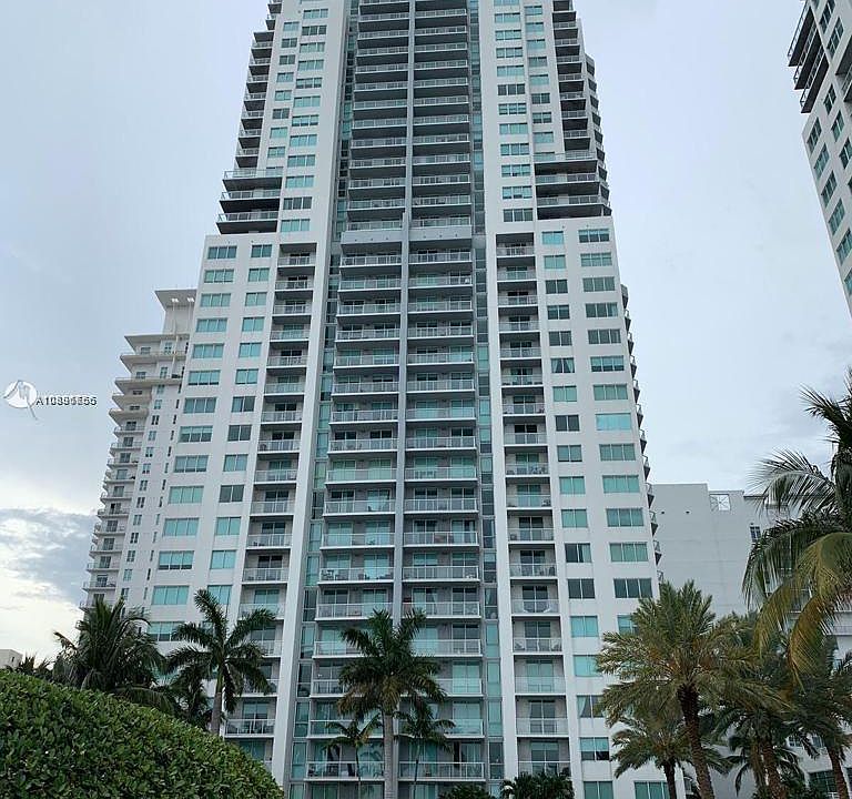 1st image of 253 NE 2nd St APT 3705