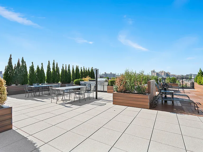 2100 Bedford Ave #6C — Photo 15