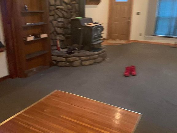 4th image of 2219 Rowan St