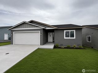 1594 6th St SE, East Wenatchee, WA 98802