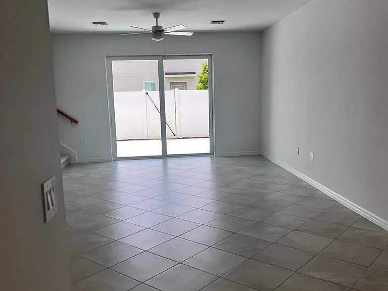 44308 Caraton Ter — Photo 6