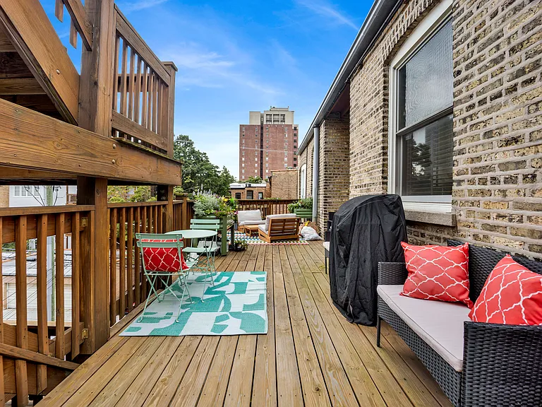 916 W Grace St #3 — Photo 17