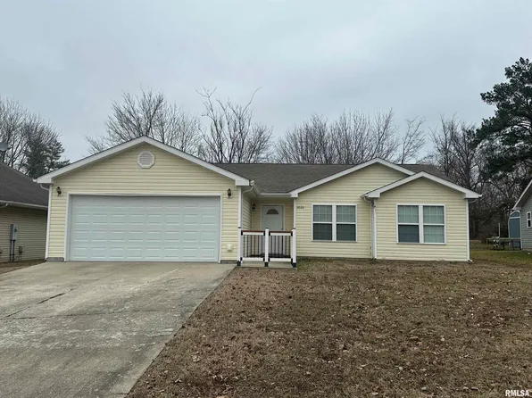 2020 E Creekwood Dr, Carbondale, IL 62902