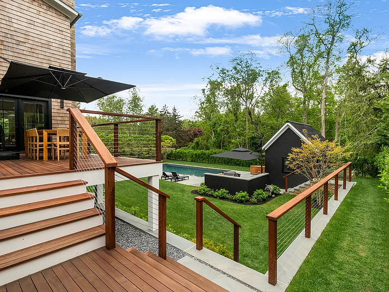 9 Kings Ln — Photo 2