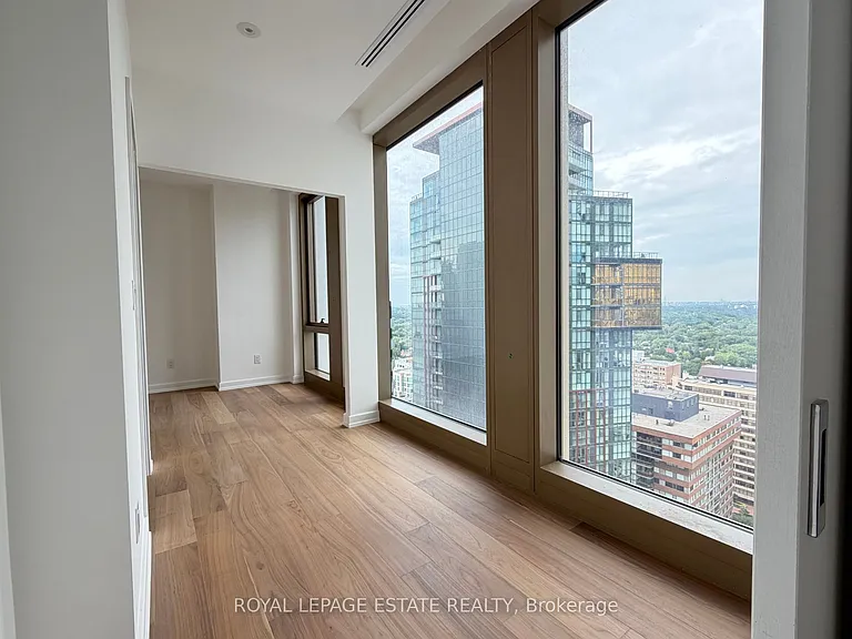 1315 Bay St #2201 — Photo 16