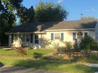 2410 Willowrow Ave NE, Canton, OH 44705