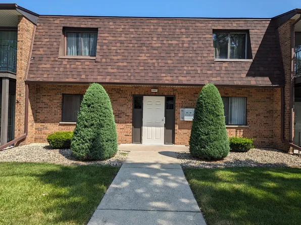 22457 Pleasant Dr APT 16, Richton Park, IL 60471