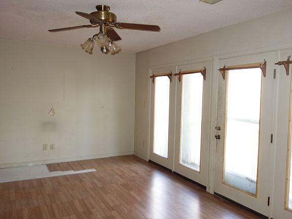 5th image of 700 Glendale Dr APT G