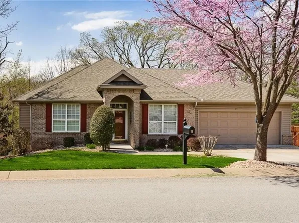 15 Glenbrook Ln, Bella Vista, AR 72715