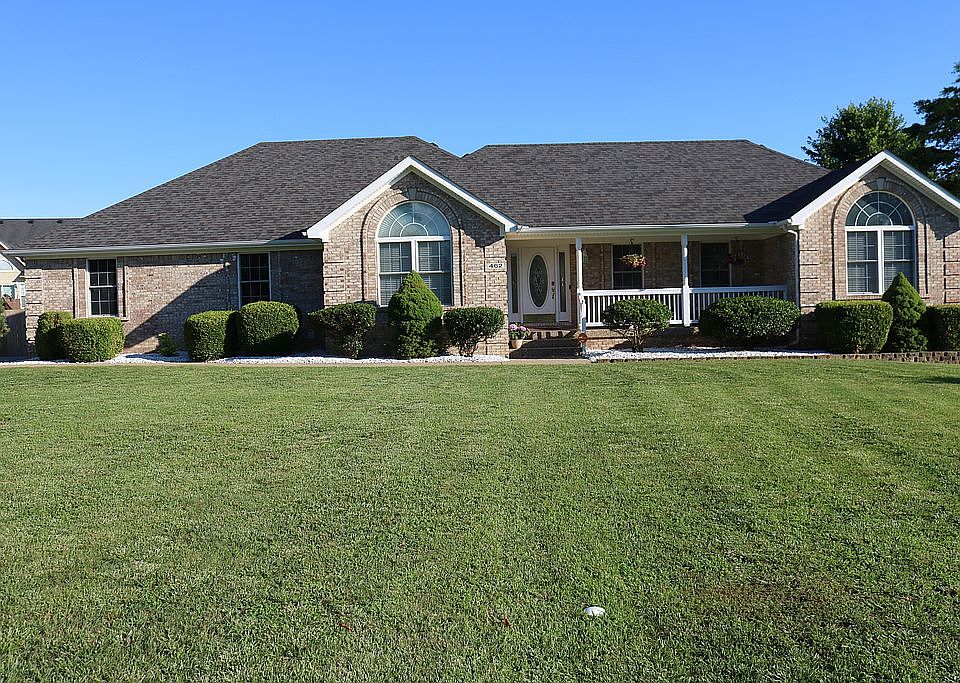 1st image of 462 Blue Ash Dr