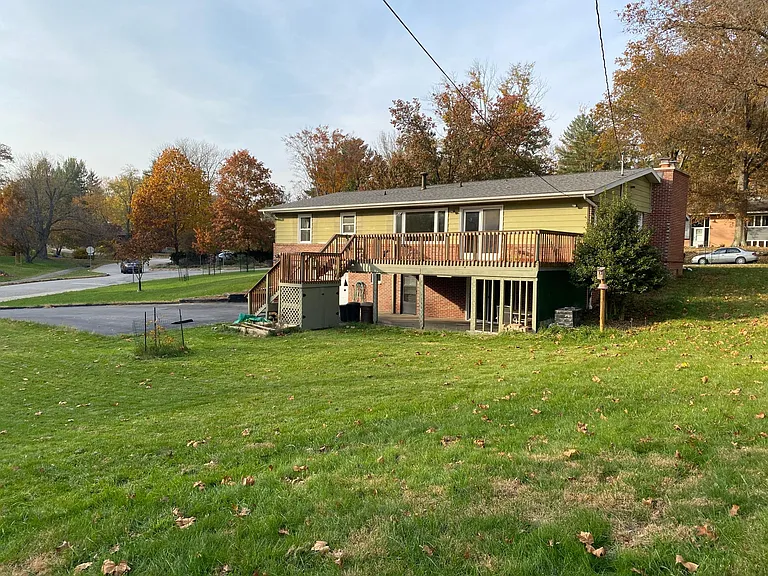 1900 E Windsor Dr — Photo 14