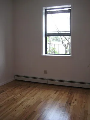 Rented by MCR Realty | media 14