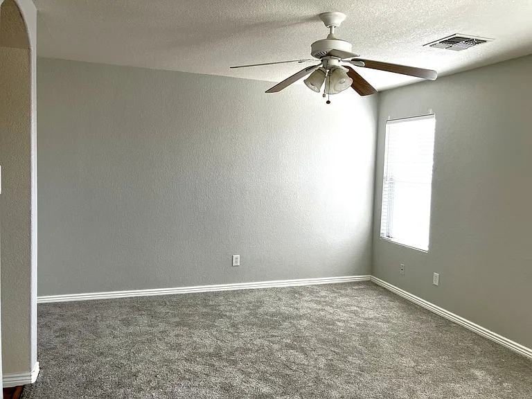 40652 N Scott Way — Photo 10