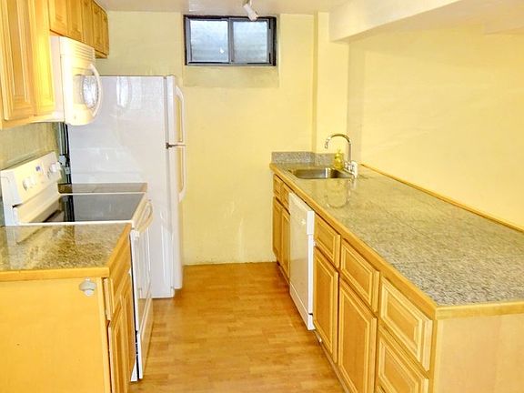 4th image of 1914 S Columbine St #4419390