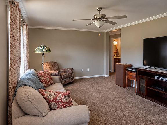 2nd image of 338 Marshfield Flats Road