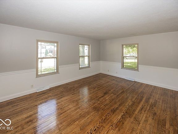 4th image of 8124 Lieber Rd