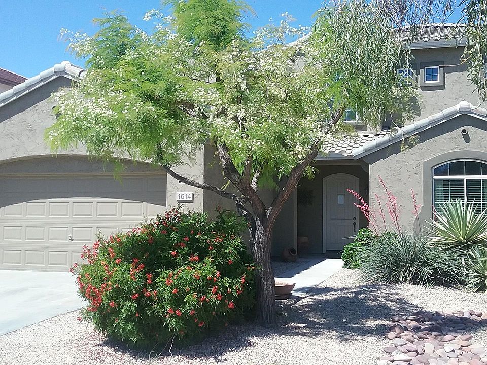 1st image of 1614 S 174th Ave