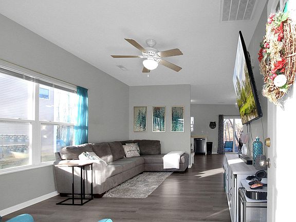 3rd image of 532 Fullers Cir