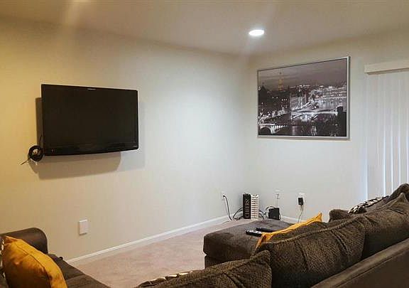 3rd image of 8510 Towne Manor Ct