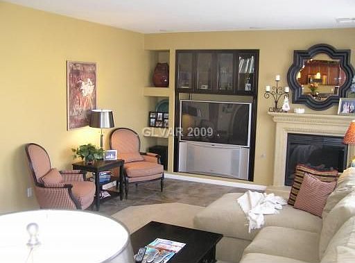 2nd image of 1166 Oberlin Ct
