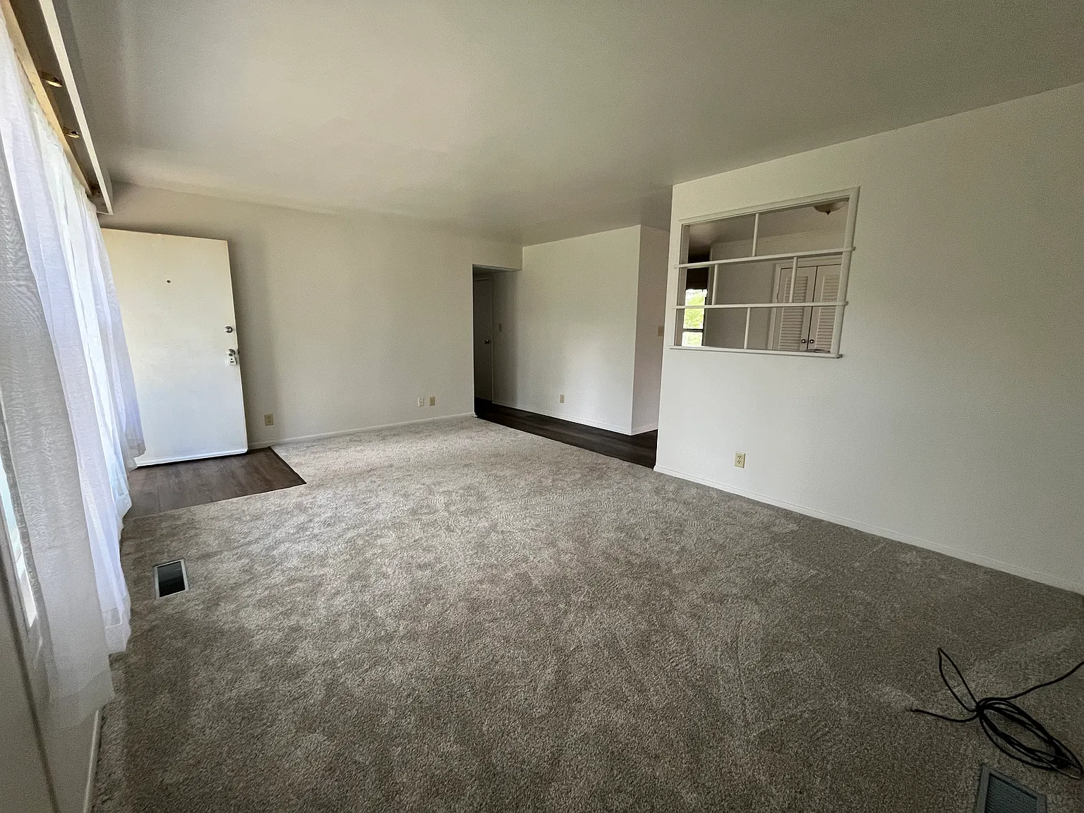 3 bed, 1025 sqft, $1,225 — Photo 3