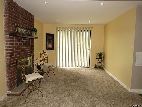 4th image of 349 Shetland Dr