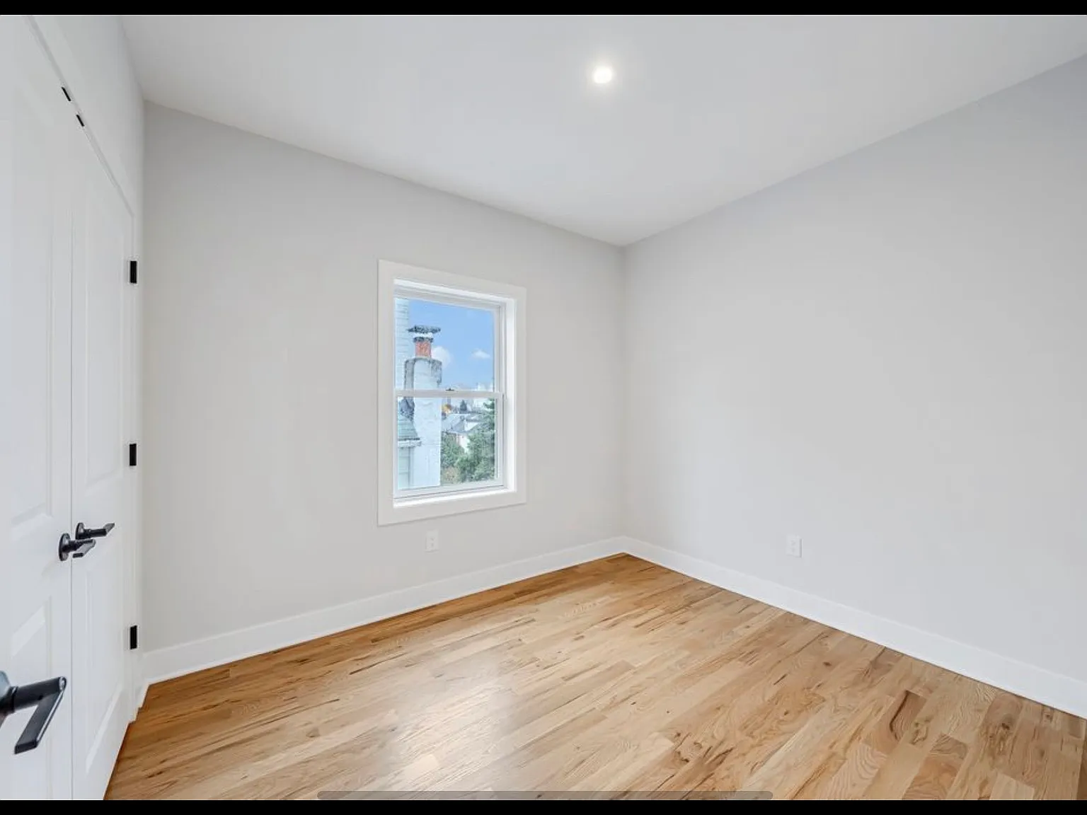 2 bed, 1027 sqft, $2,800 — Photo 1
