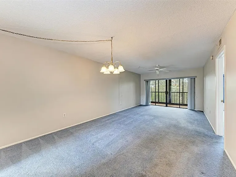 505 30th Ave W #E407 — Photo 6