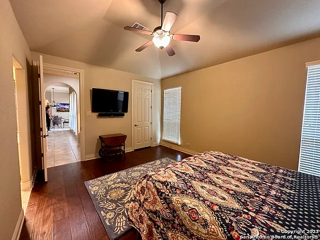 402 Cameron Cir — Photo 23