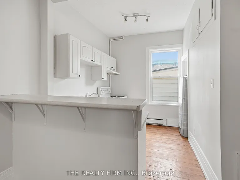 22 Victor St #2 — Photo 5