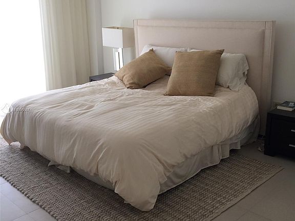 5th image of 5555 Collins Ave APT 9K