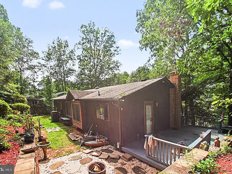 2029 Farragut Dr — Photo 22