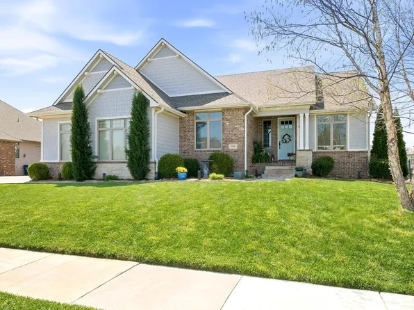 105 N Fawnwood St, Wichita, KS 67235