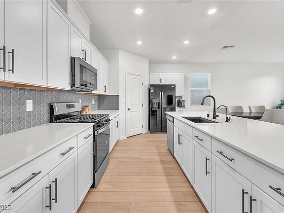 4th image of 7310 Saxby Ave