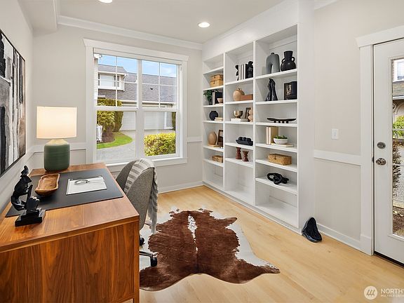 5th image of 1429 NE Katsura Street