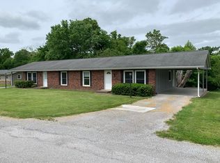 85 Highlander Dr, Carbondale, IL 62903