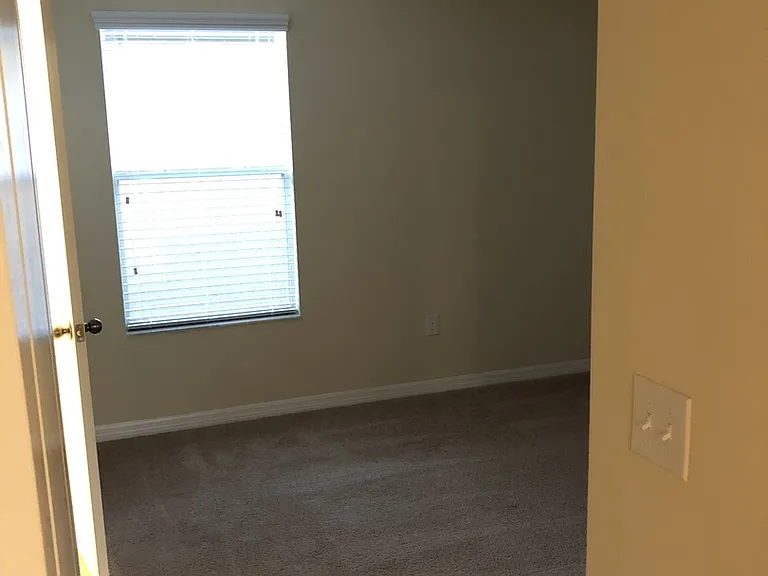 15406 Fort Clatsop Cres — Photo 32