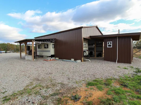 300 Fescue Cv, Saltillo, TN 38370