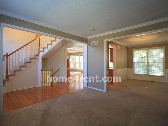 4th image of 8017 W 144th St
