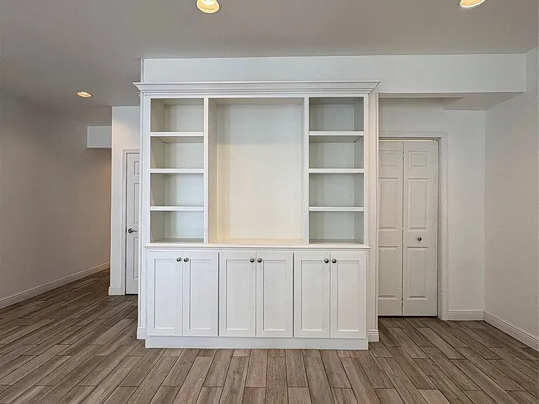 12625 Memorial Dr — Photo 9