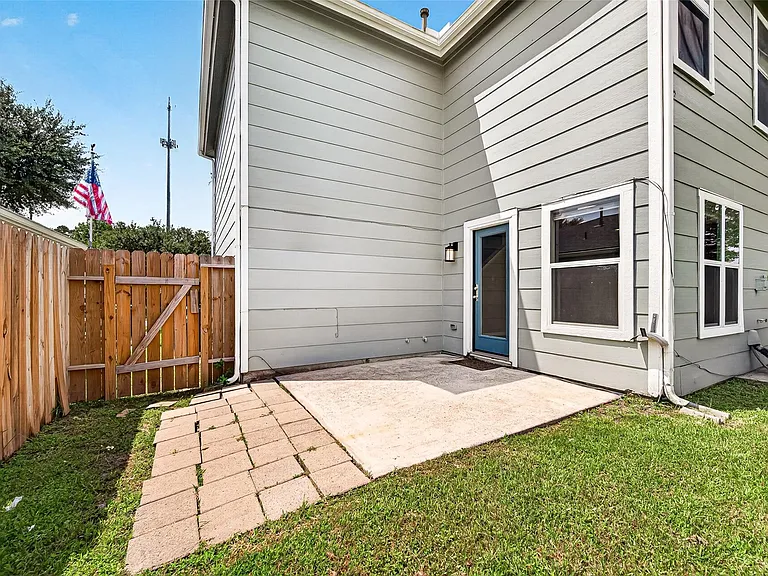 3519 Fuller Bluff Dr — Photo 32