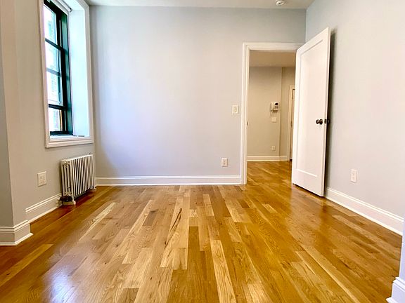 5th image of 509 E 78th St APT 4H