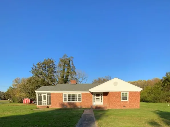 14 Light St, Heathsville, VA 22473