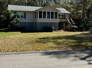 96 Bay Point Rd, Saint Helena Island, SC 29920