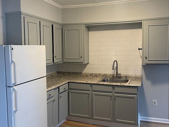 4th image of 93 N Broadway APT 1