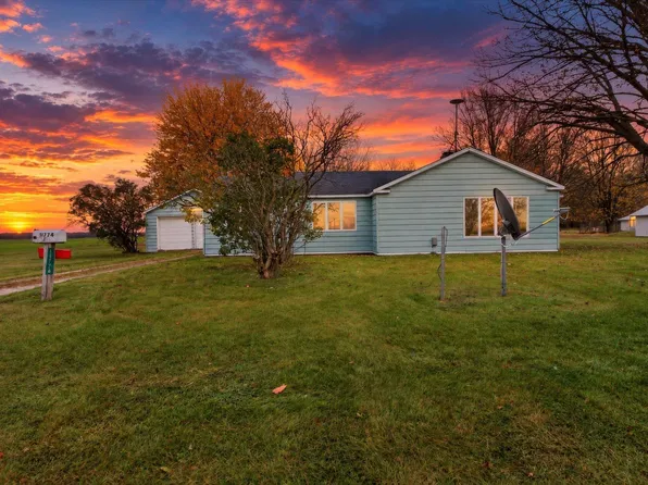 11774 N Barry Rd, Wheeler, MI 48662