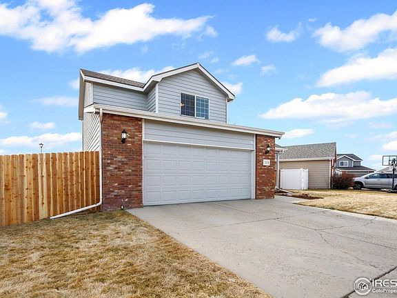 3rd image of 3116 Canyon Cir