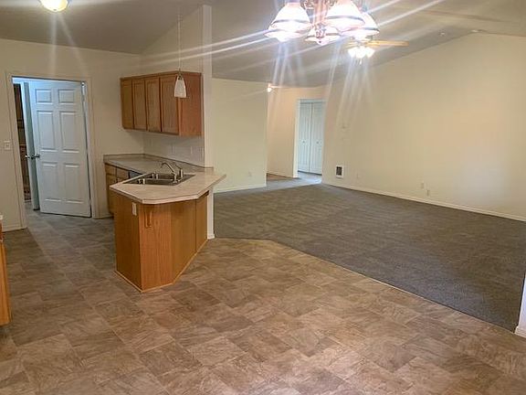 3rd image of 2364 NE Tennessee Ln