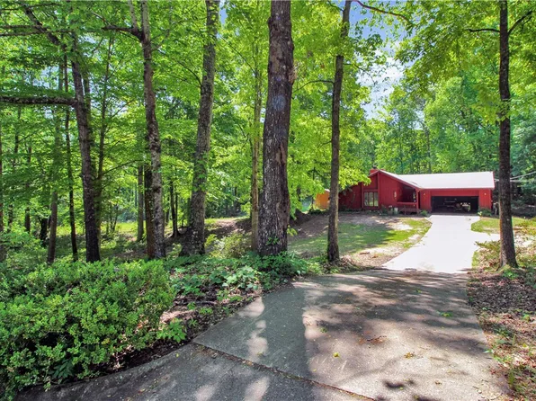 2638 Indian Hill Rd, Auburn, AL 36830